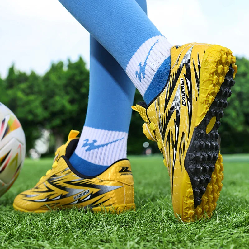 New Kids Society Cleats Soccer Shoes Professional Football Boots Boys Indoor Football Field Boots Original Sneaker Children Fast