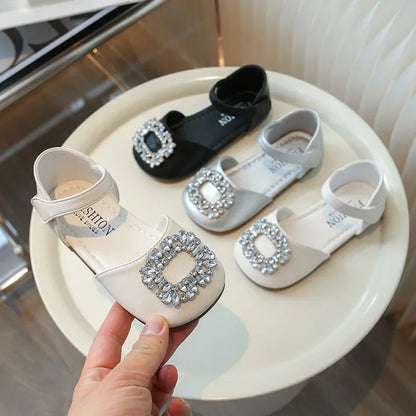 New Children's Sandals Summer Rhinestone Buckle Sandals for Girls Fashion Elegant Kids Princess Causal Wedding Flat Sandals Soft