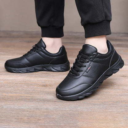 Tênis Masculino Esportivo Macio Sapatos de Corrida Novos Sapatos Casuais para Homens Preto Sólido Branco Calçados para Caminhada Fitness Tênis Masculino para Corrida