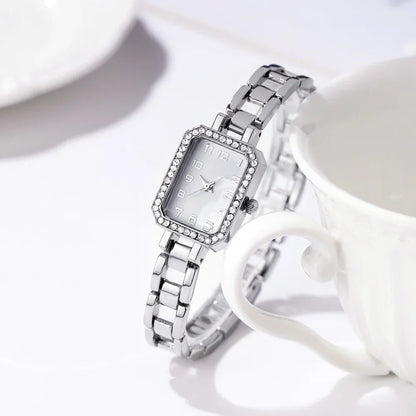 Luxury Women's Watch 2025 New Simple Square Full Diamond Digital Quartz Watche Gold Stainless Steel Bracelet Women's Dress Clock