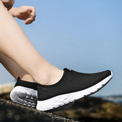 Tênis Masculino Feminino Respirável de Malha Sapatos Casuais Antiderrapantes Tamanho Grande Loafers Leves Para Caminhada