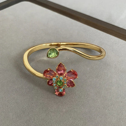 New necklaces for women's flower bracelets light luxury versatile high-end earrings niche design jewelry set