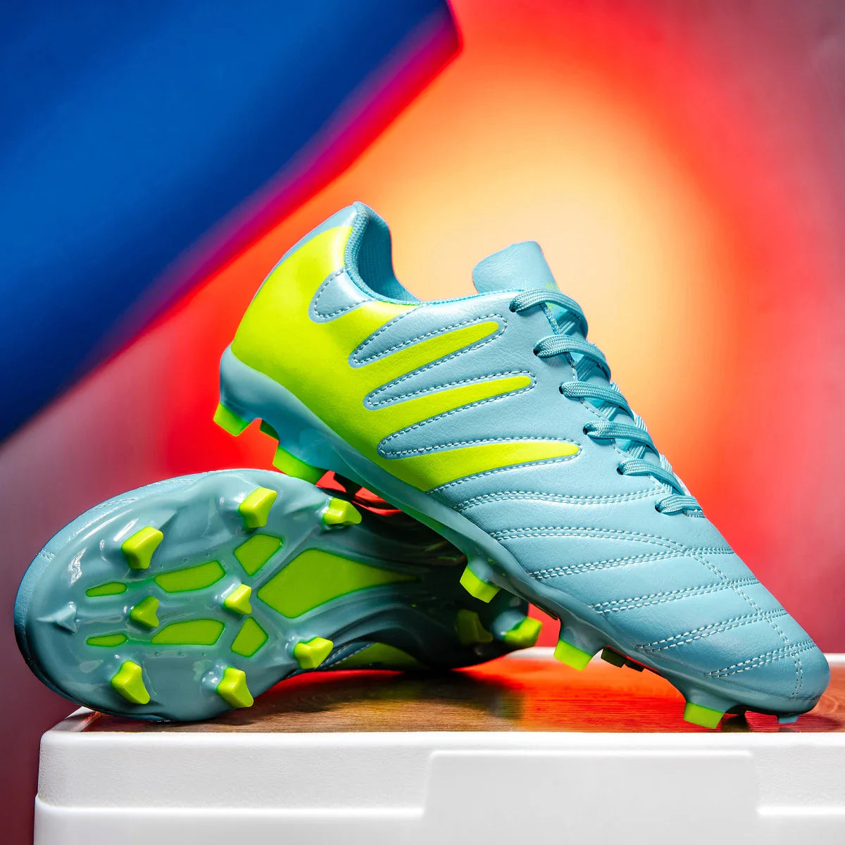 Men's lightweight and breathable high top football shoes TF nail all season outdoor football shoes sports shoes