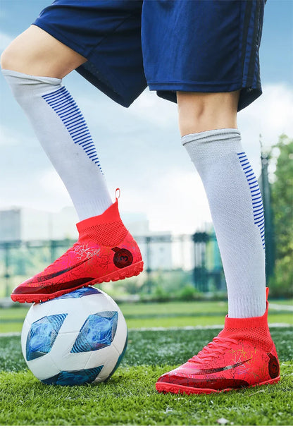 Fashion Men Professional Soccer Shoes Outdoor Cleats Unisex Ultralight Long Spikes Futsal Training Shoes Red Football Boots Men