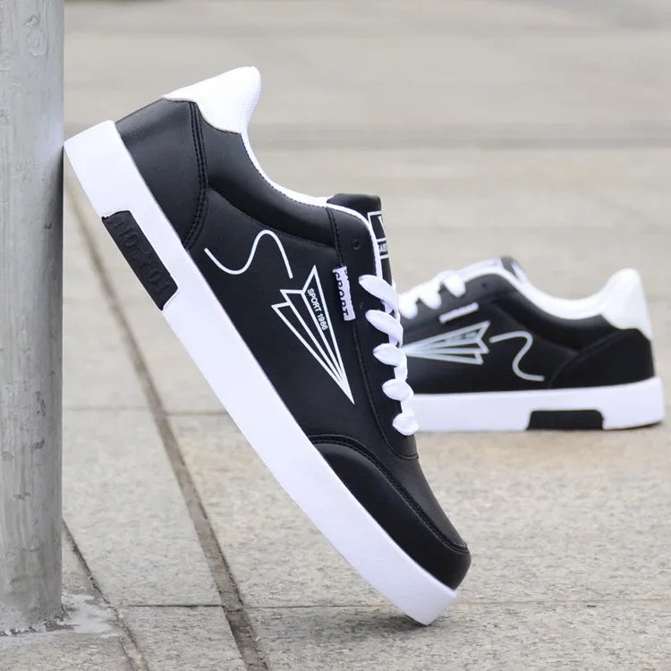 Summer Men's White Sports Shoes Fashion Male leather casual Shoes