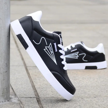 Summer Men's White Sports Shoes Fashion Male leather casual Shoes
