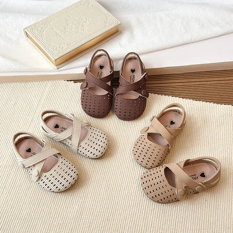 Summer New Kids Mary Jane Sandals Hollow-out Breathable Girls Causal Flat Shoes Non-slip School Children Fashion Retro Sandals