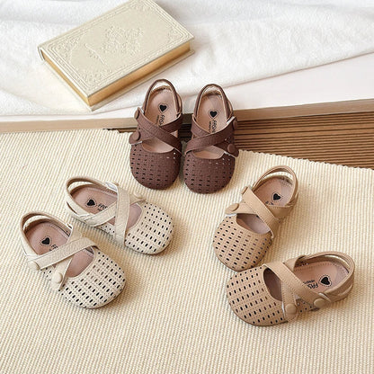 Summer New Kids Mary Jane Sandals Hollow-out Breathable Girls Causal Flat Shoes Non-slip School Children Fashion Retro Sandals