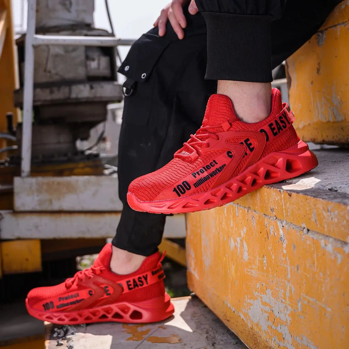 Work Safety Shoes For Men Lightweight Protective Work Sneakers Lightweight Men Shoes Breathable Shoes Anti-Puncture Work Shoe