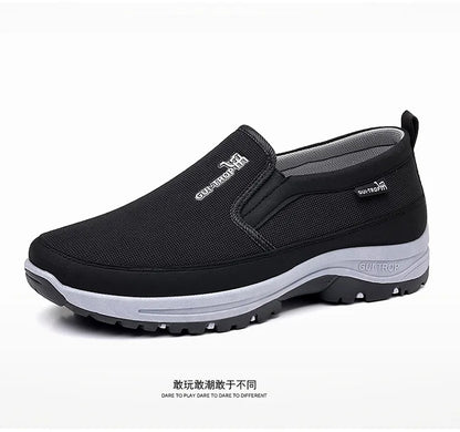 Loafers Men Sneakers Mesh Breathable Non-Slip Slip On Vulcanized Shoes Soft Sole Solid Color Comfortable Water Shoes