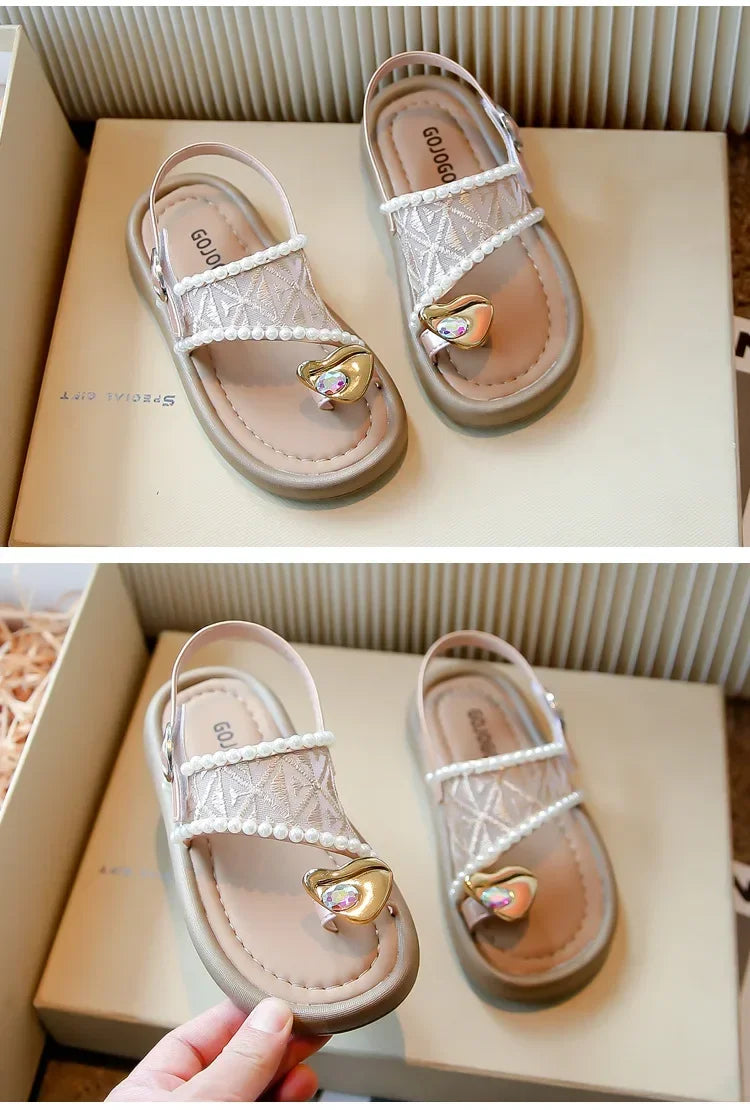 2025 Summer New Children Princess Pearl Cool Slippers for Girl Anti Slip Beach Sandals Toe Covering Casual Versatile Style Flats