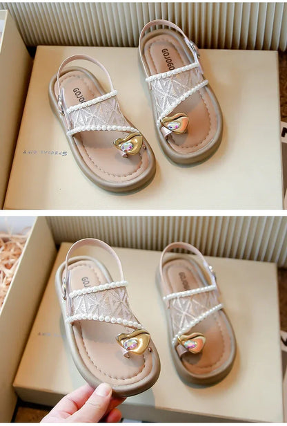 2025 Summer New Children Princess Pearl Cool Slippers for Girl Anti Slip Beach Sandals Toe Covering Casual Versatile Style Flats