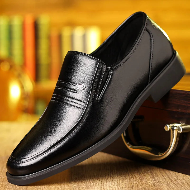 New Designer Big Size Leather Shoes For Men Summer Breathable Hallow Business Casual Shoes Male Solid Color Fashion Loafers Man