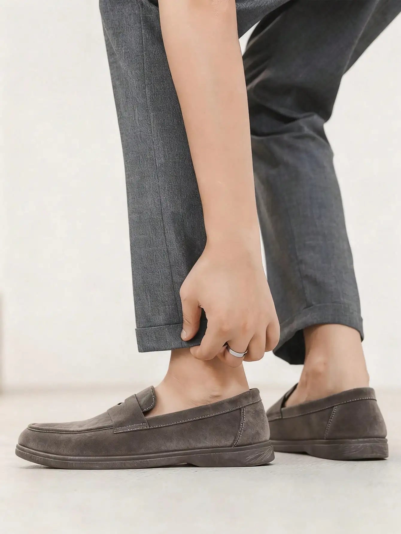 Business Commute Slip On Men's Loafers Preppy Breathable Suede Casual Shoes Outdoor Flats Non Slip Daily Walking Driving Shoes