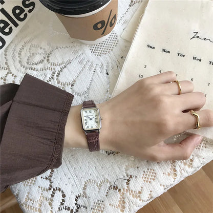 Watches Classic Casual Quartz Dial Leather Strap Band Rectangle Clock Fashionable Wrist Watches for Women