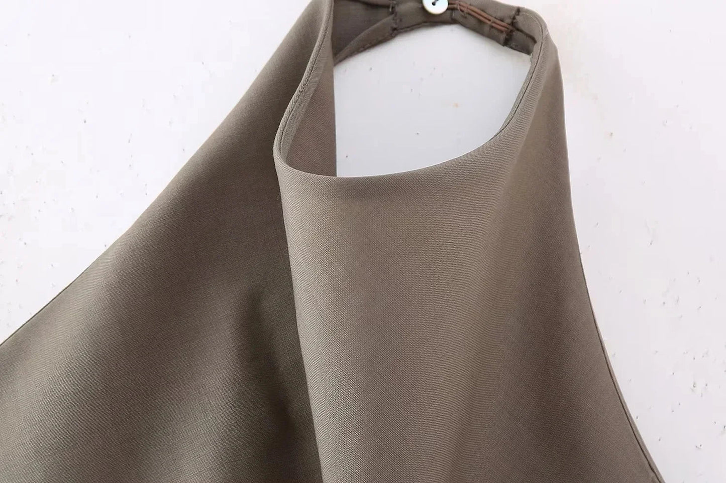 Womens Satin Halter Neck Top Asymmetrical Hem Sleeveless Blouse Elegant Party Club Summer Streetwear Crop Top