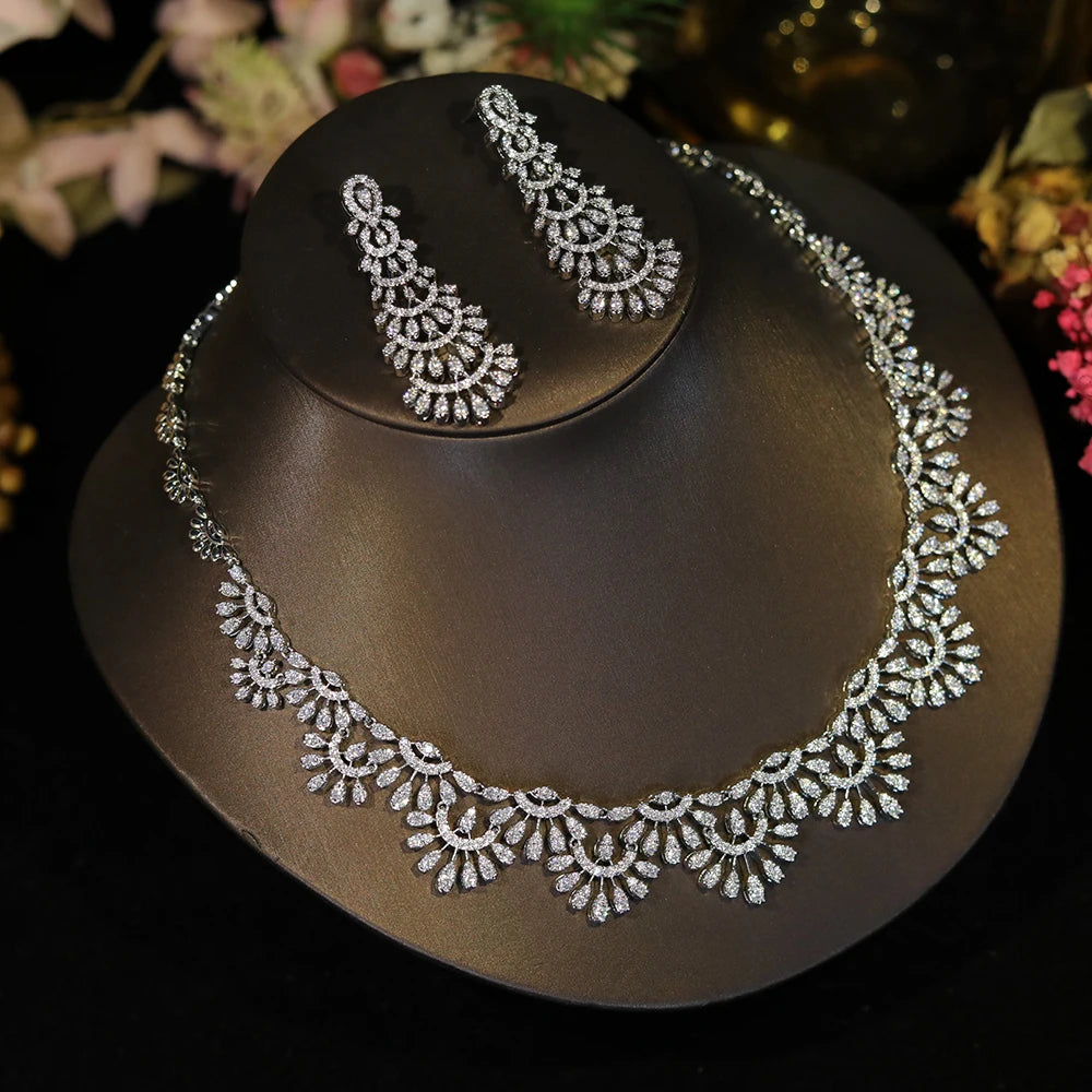 Luxury Shiny CZ Zircon Hollowed-out Shape Wedding Banquet Necklace Pageant Bridal Jewelry Sets for Women X0617