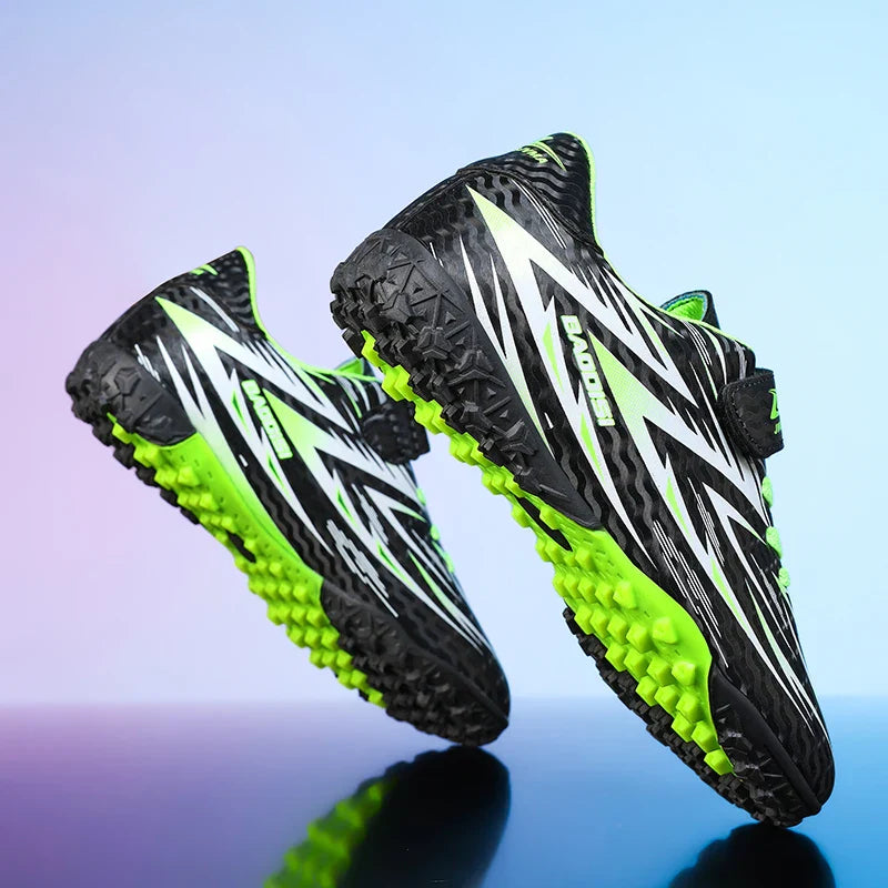 New Kid Professional Football Boots Soccer Shoes Match Boys Sports Shoes Comfortable Sneakers Match Outdoor Non-Slip Unisex