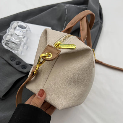 Classic fashion simple messenger bag, elegant temperament, multifunctional, high-value contrast color shoulder bag