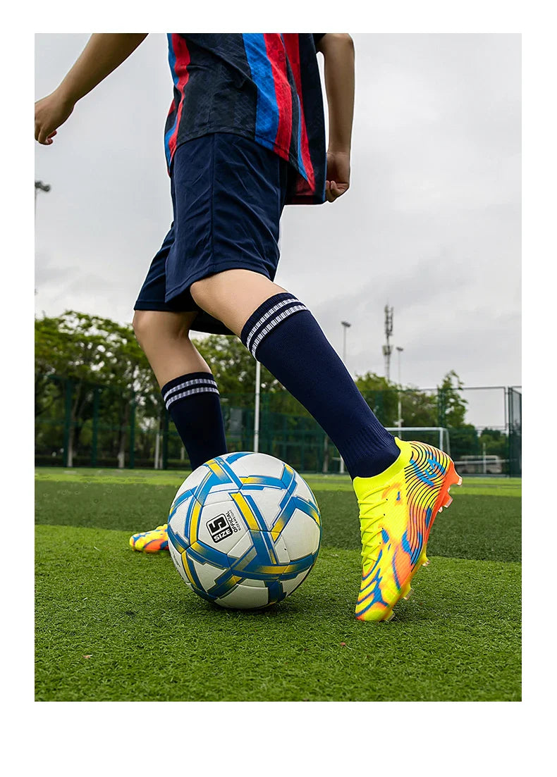 New Men Soccer Shoes Match Outdoor Sneakers Grass Cleats Hot-selling Football Boots Non-Slip Boys High-quality High-top Light