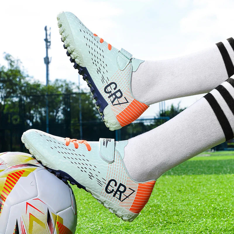 New Men Kids Football Boots Grass Boys Professional Non-Slip Ultralight Cleats Match Soccer Shoes Training Shoes Drop Shipping