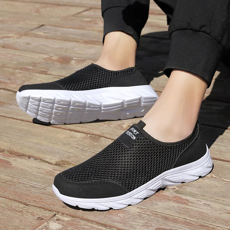 Lightweight Men Casual Shoes Breathable Slip on Male Casual Sneakers Anti-slip Men's Flats Outdoor Walking Shoes Size 38-46