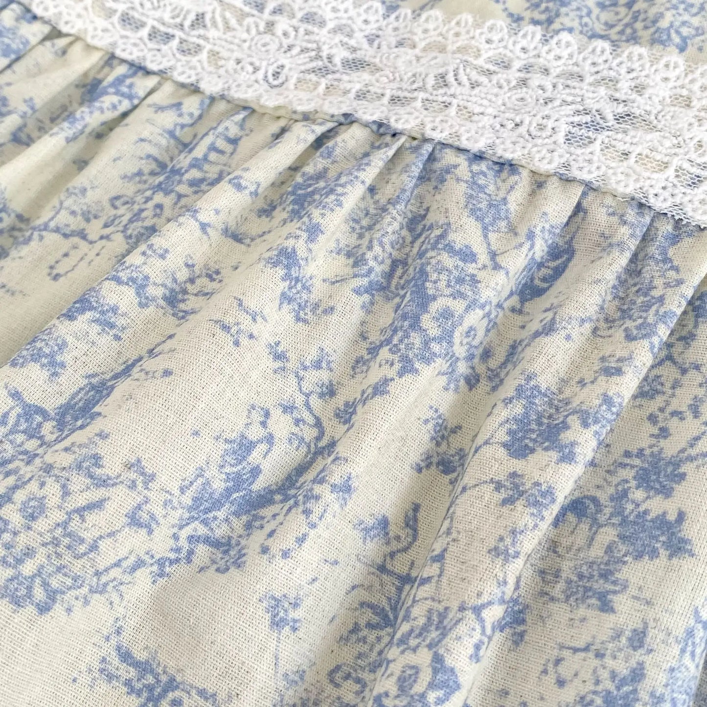 2026 Novo Vestido de Verão para Meninas Crianças 2-6 Anos Vestido de Manga Curta Bufante Estampa Floral Gola Franzida Algodão Doce