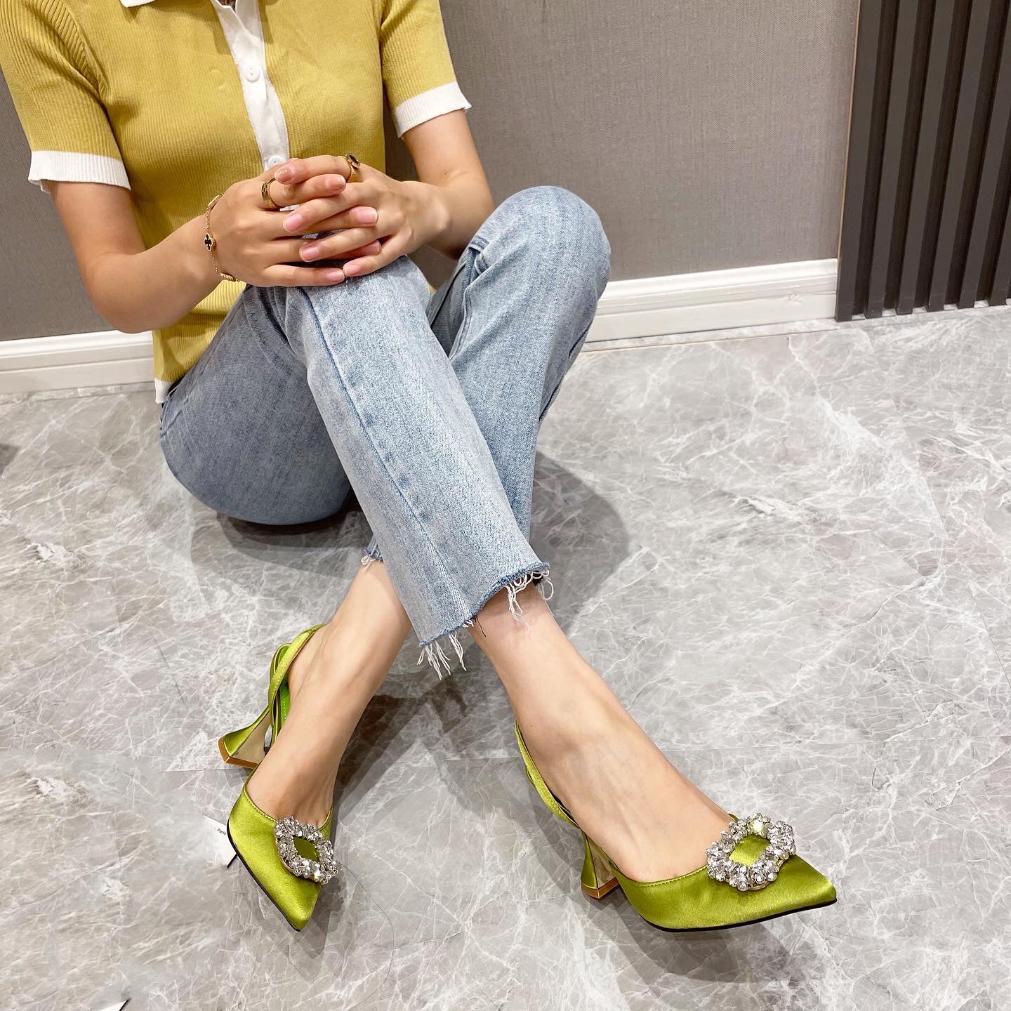 Brand Women Pumps Luxury Crystal Slingback High Heels Summer Bride Shoes Comfortable triangle Heeled Party Wedding Shoes