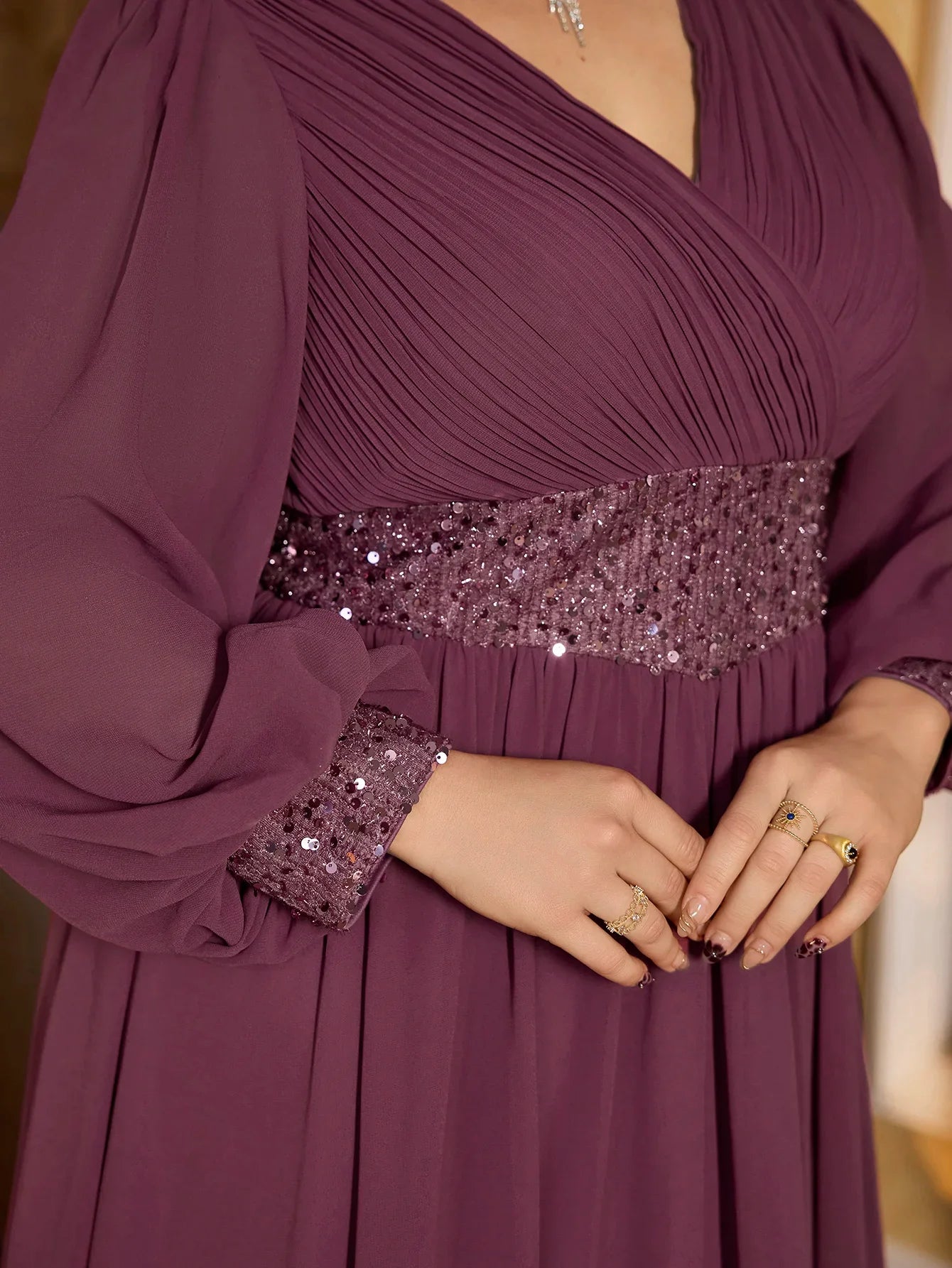 Plus Size V-Neck Sequin Panel Splice Chiffon Evening Dress Women's Elegant Glitter Gown for Formal Occasions