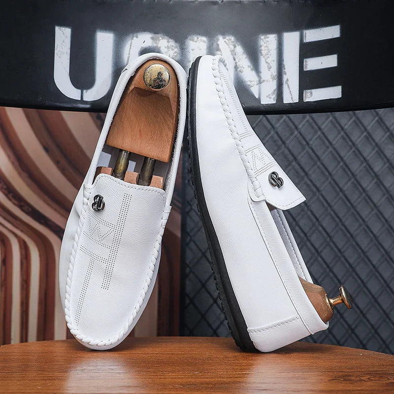 Men Casual Shoes Genuine Leather Luxury Brand Men Loafers Italian Moccasins Breathable Slip on Men Driving Shoes Chaussure Homme