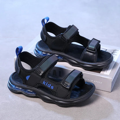 A pair of children's summer open-toe sandals, soft, breathable, wear-resistant flat shoes, sizes 32-42，KT-M-1916