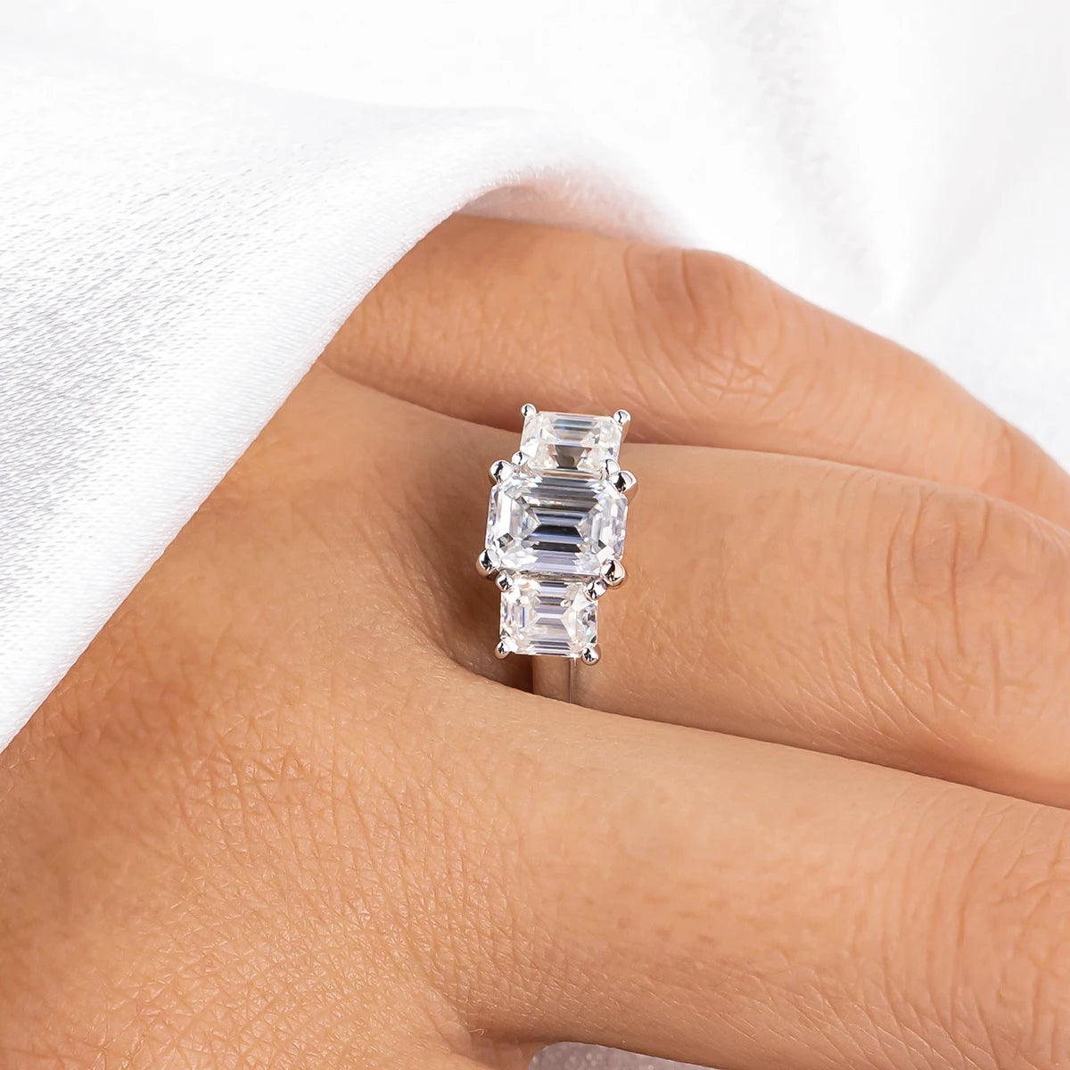 1.6cttw Emerald Cut D Color Moissanite Ring 18K Gold Plated 925 Sterling Silver Engagement Wedding Rings For Women