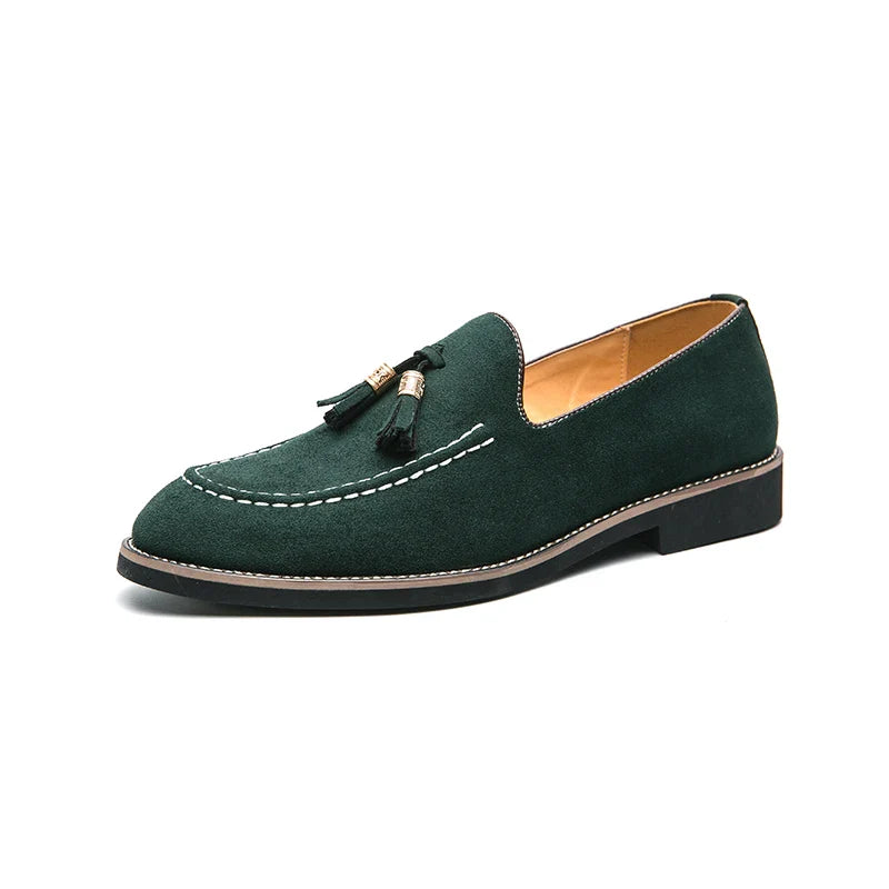 Mocassins com Borla Versão Coreana Masculinos Tamanhos Grandes 37-47 Verdes Sapatos Masculinos de Couro Camurça da Moda Sapatos Sociais Sapatos Masculinos para Dirigir