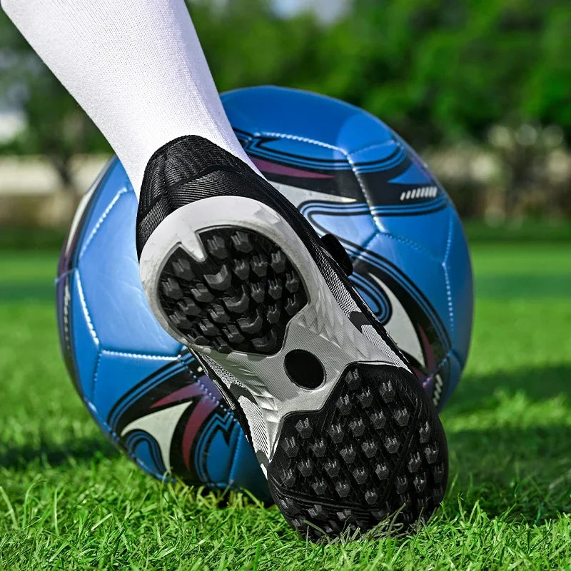 New Kid Football Boots Professional Match Match Boys Soccer Shoes Sports Shoes Non-Slip Sneakers Outdoor Comfortable Unisex