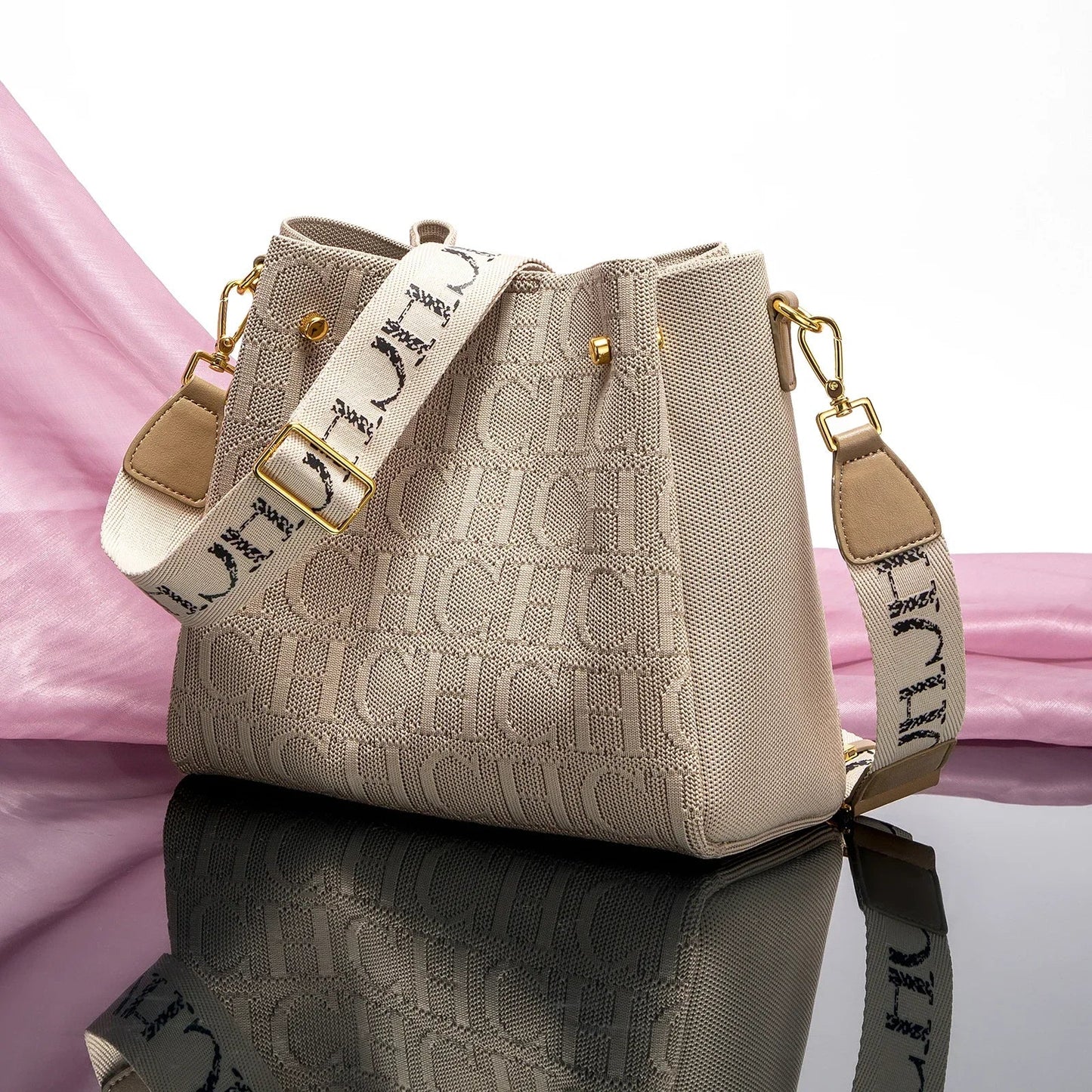 Classic Retro New Solid Color Letter Design Women's Shoulder Bag Fashion Party Multifunctional Occasion Handbag