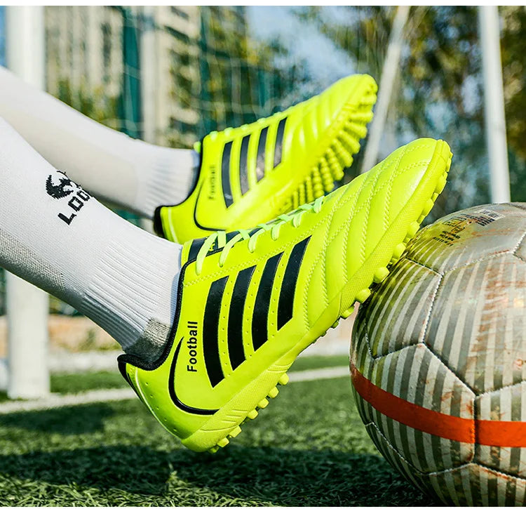 Size 32-44 Kid Low Cut Soccer Shoes Adult Outdoor Running Sneakers Ultralight Sports Ultralight Sports Football Boots