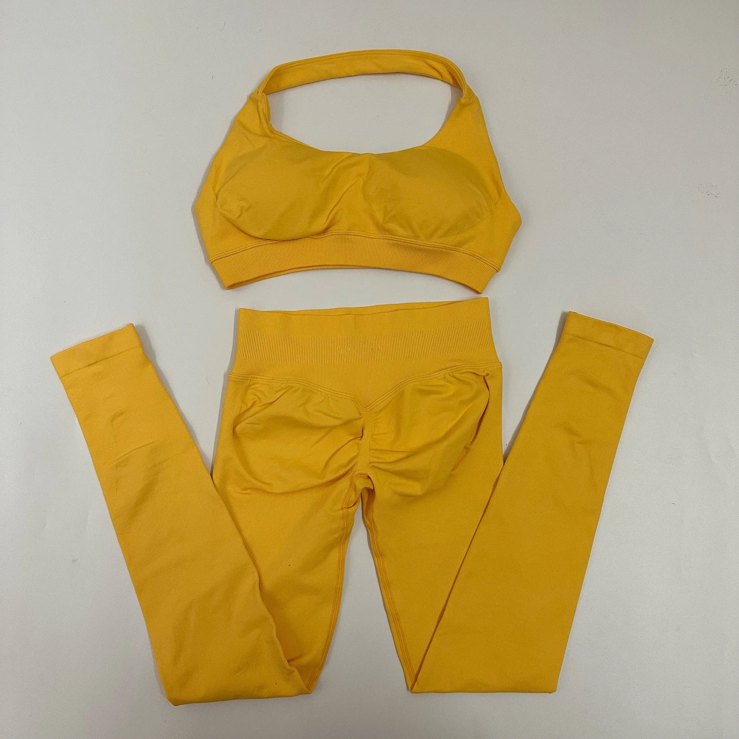 Yoga Leggings Set Women Seamless Yoga Set High Waist Scrunch Butt Legging With Halter Sports Bra Workout Gym Suit