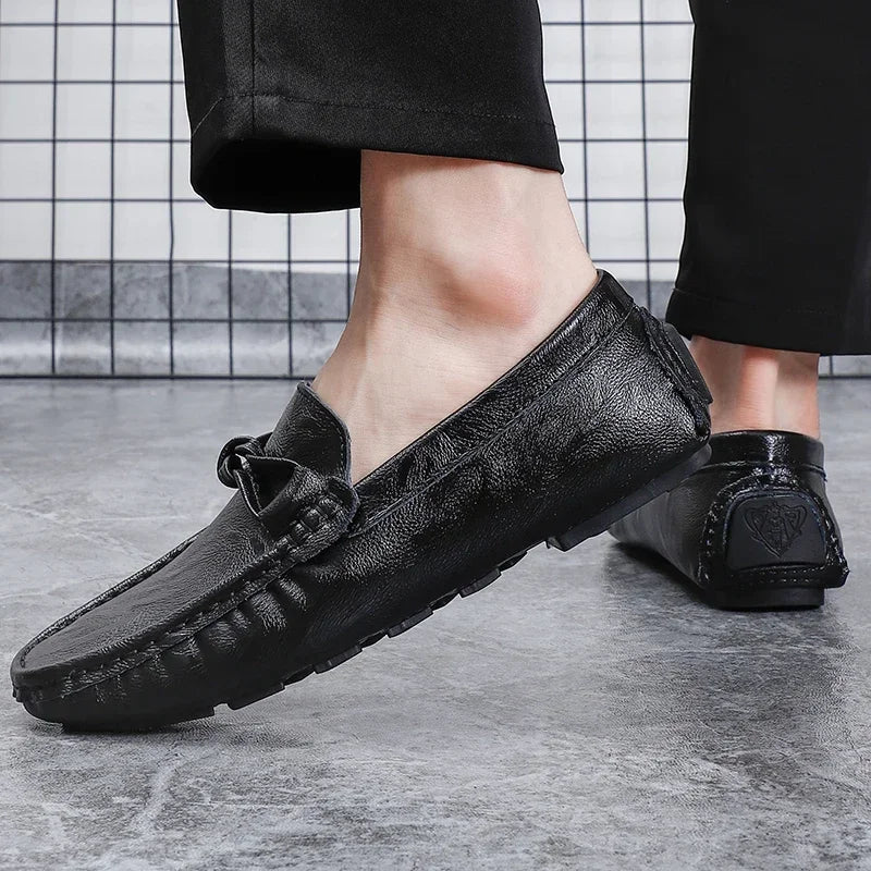 Genuine Leather Men Casual Shoes Black Mens Loafers Fashion Luxury Brand Lightweight Comfortable Slip on Boat Driving Shoes