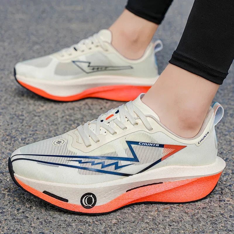 Men's Fashionable Casual and Comfortable Sports Running Shoes Breathable Fabric Upper Non-Slip and Wear-Resistant Shoes