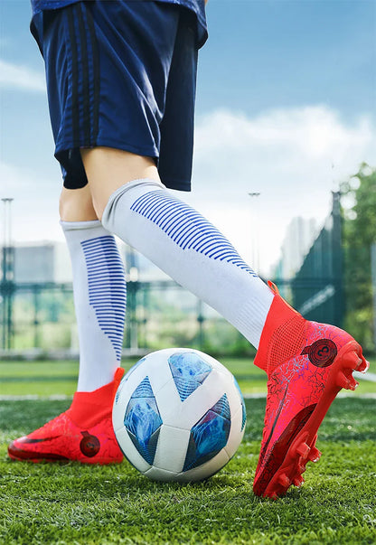 Fashion Men Professional Soccer Shoes Outdoor Cleats Unisex Ultralight Long Spikes Futsal Training Shoes Red Football Boots Men