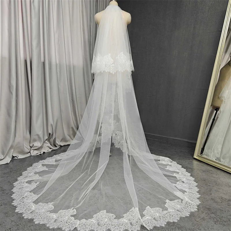 Customized Elegant Eyelash Lace Edge 2 Layers Wedding Veil with Blusher 2.5m/3m/3.5m Long Bridal Veil Wedding Accessories