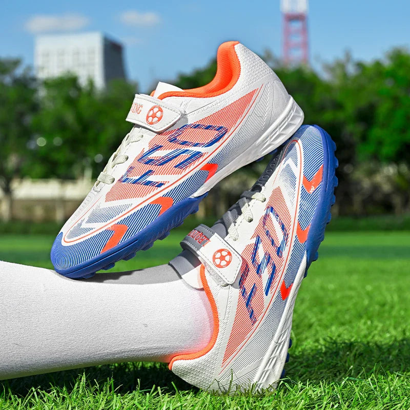 New Kid Football Boots Professional Match Match Boys Soccer Shoes Sports Shoes Non-Slip Sneakers Outdoor Comfortable Unisex