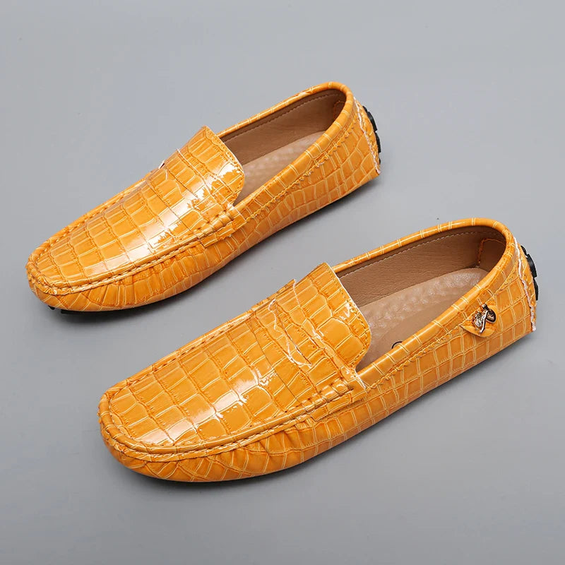 Patent Leather Beanie Shoes for Men 2025 New Spring and Summer Large Size Patent Leather Casual British Leather Shoes for Women Slip-On Slip-On Shoes