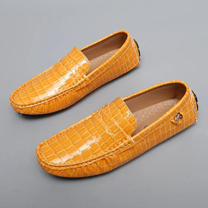 Patent Leather Beanie Shoes for Men 2025 New Spring and Summer Large Size Patent Leather Casual British Leather Shoes for Women Slip-On Slip-On Shoes