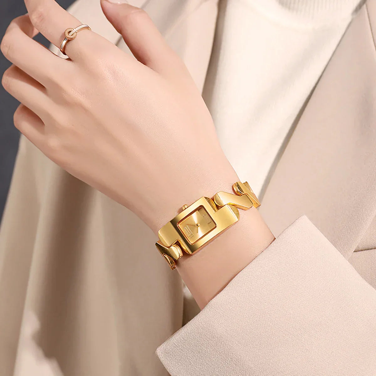 New Simple Square Arabic Digital Small Dial Steel Belt Quartz Watch