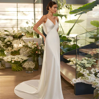 Sexy Wedding Dresses for Women Ivory Satin V Neck Spaghetti Straps A Line Wedding Gowns Long Backless Simple Bridal Dress 2025