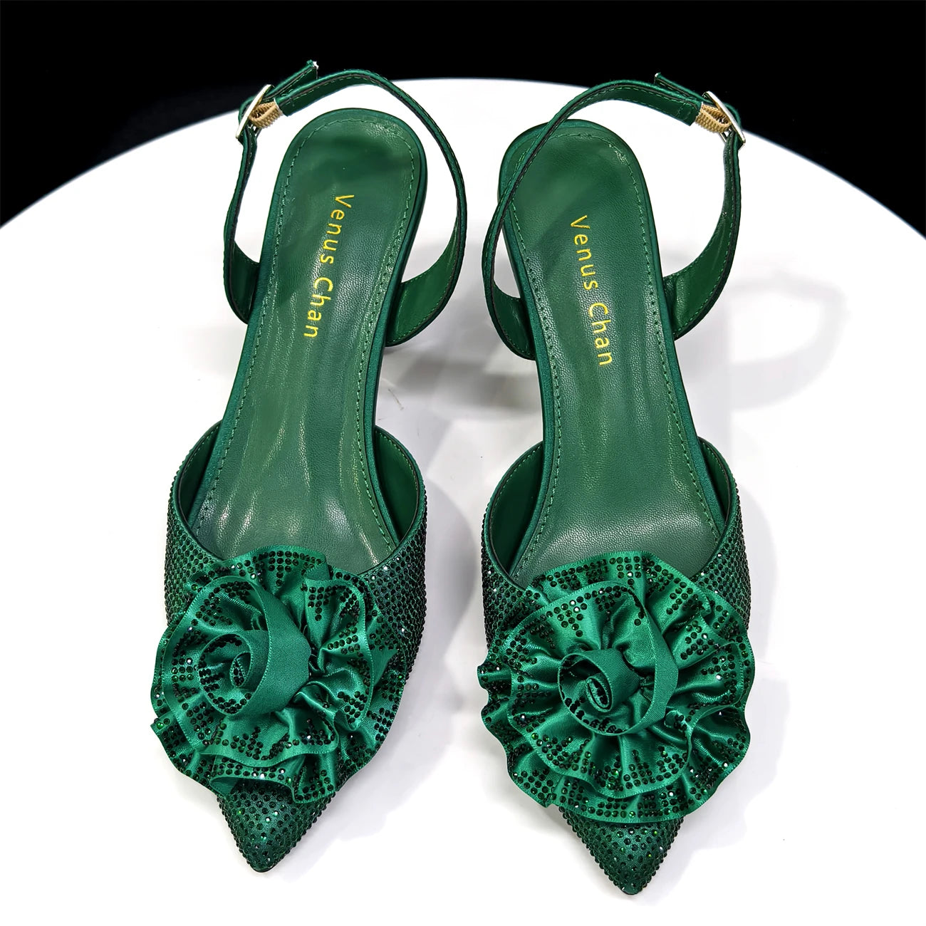 Shiny Fuchsia Color Shoes and Bag Elegant Handbags and Medium Heel Shoes Beautiful Handmade Flowers For Wedding Party