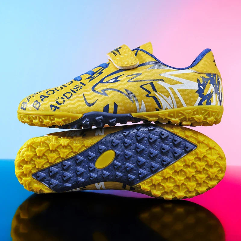 New Men Kids Football Boots Ultralight Professional Boys Match Grass Soccer Shoes Cleats Non-Slip Training Shoes Drop Shipping