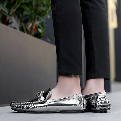 2025 Spring and Summer New Internet Celebrity Glossy Leather Peas Shoes Men's Large Size Slip-On Trendy Fashion Handmade Men's Shoes