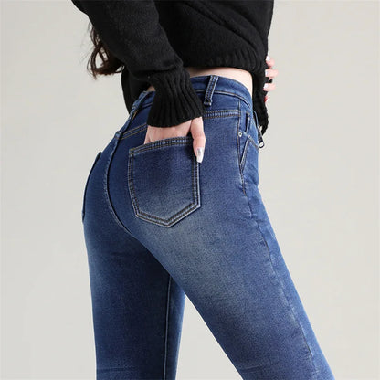 Women Thermal Jeans Winter Snow Warm Plush Stretch Jeans Lady Skinny Thicken Fleece Denim Long Pants Retro Blue Pencil Trousers